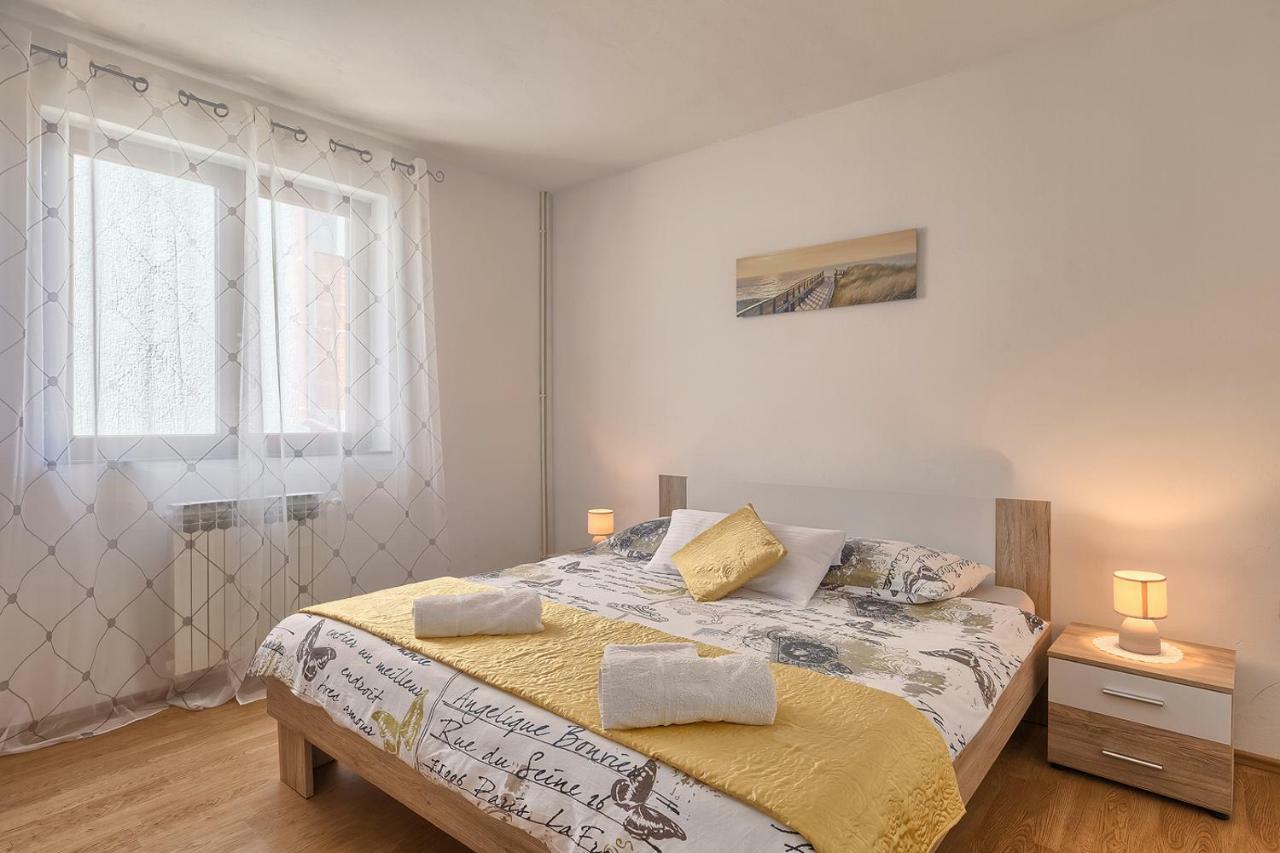 Apartman D&D, Dvorine 63 Банджоле Экстерьер фото