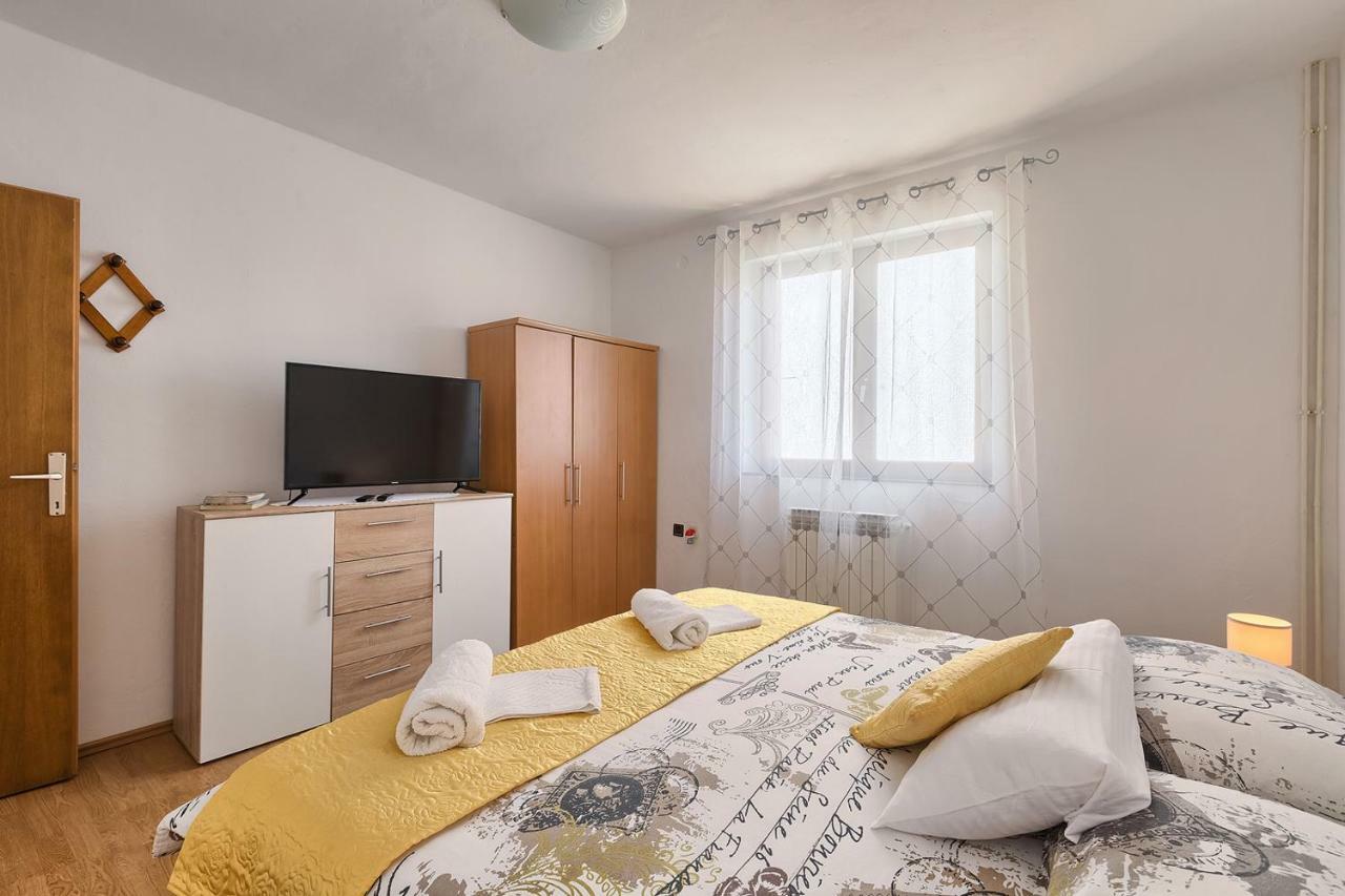Apartman D&D, Dvorine 63 Банджоле Экстерьер фото