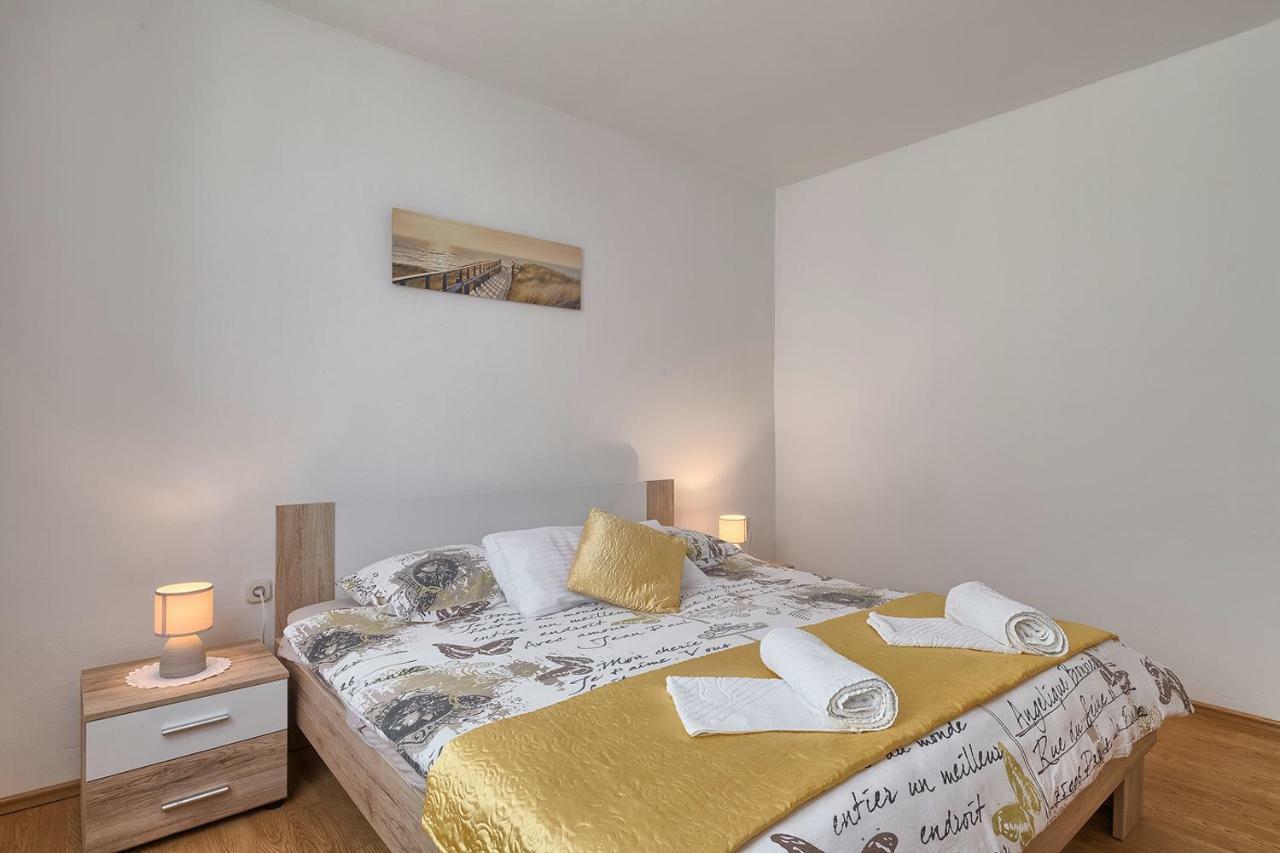 Apartman D&D, Dvorine 63 Банджоле Экстерьер фото